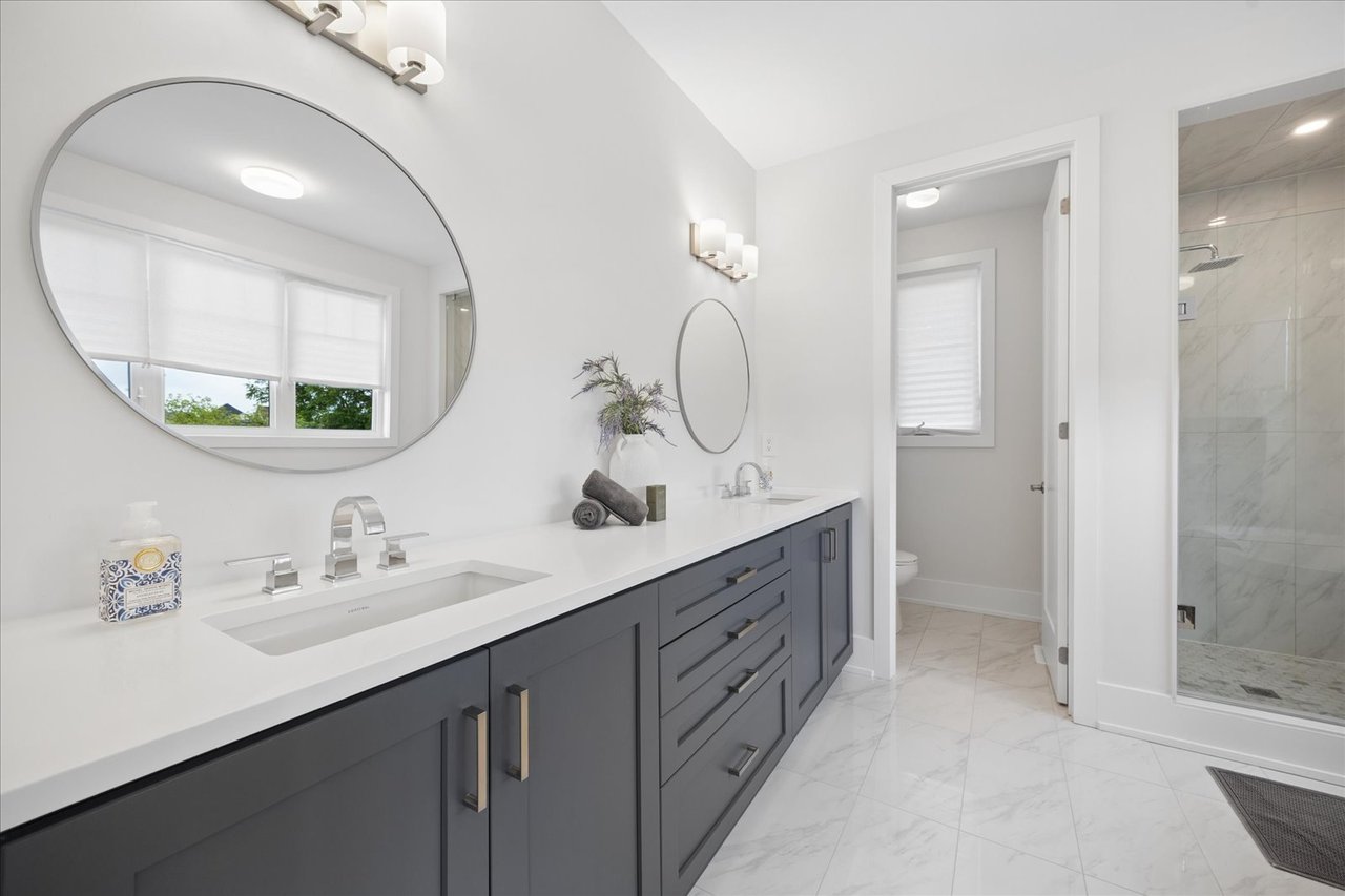 211 Busato Drive, Stouffville