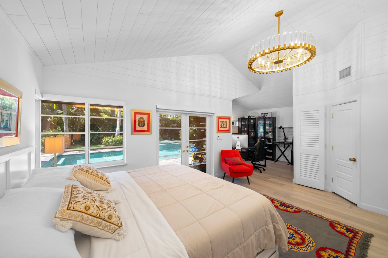238 E San Marino Drive