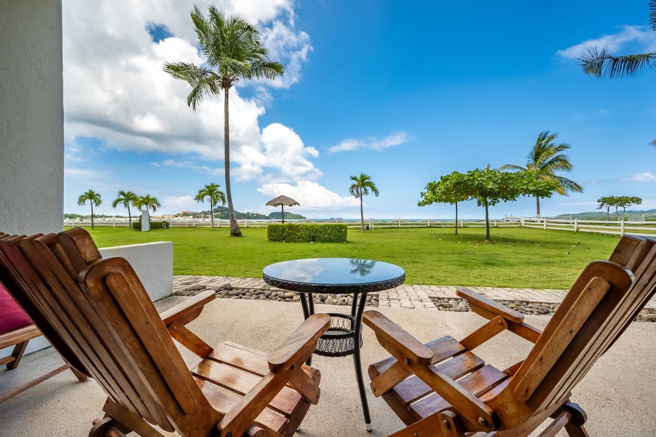 Pacific Beach Condo #7 - Beachfront Playa Potrero