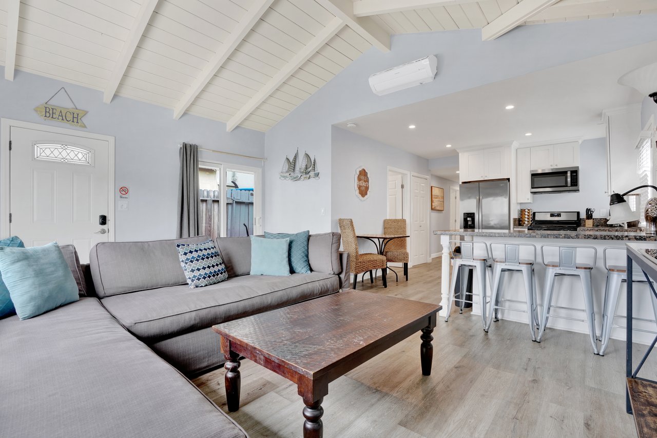 1320 W Balboa Boulevard