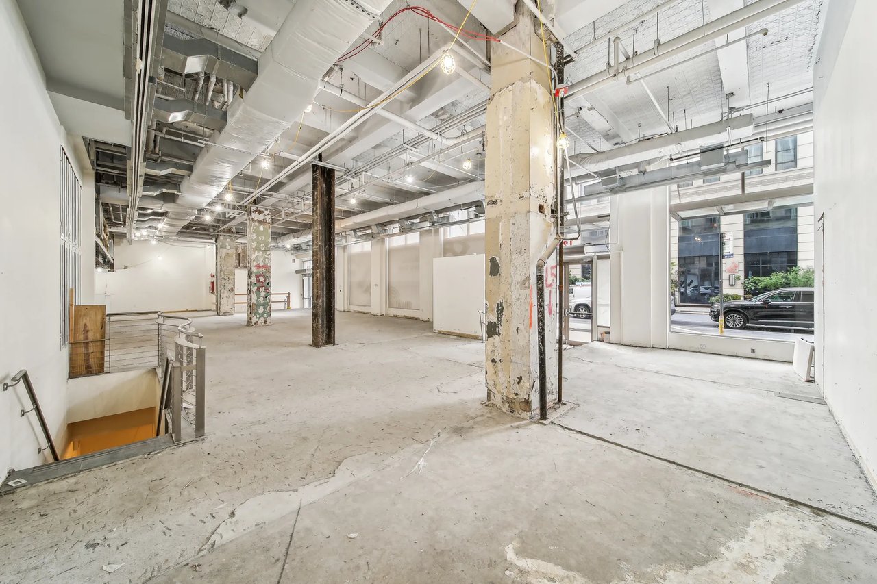 129 Lafayette Street #COM