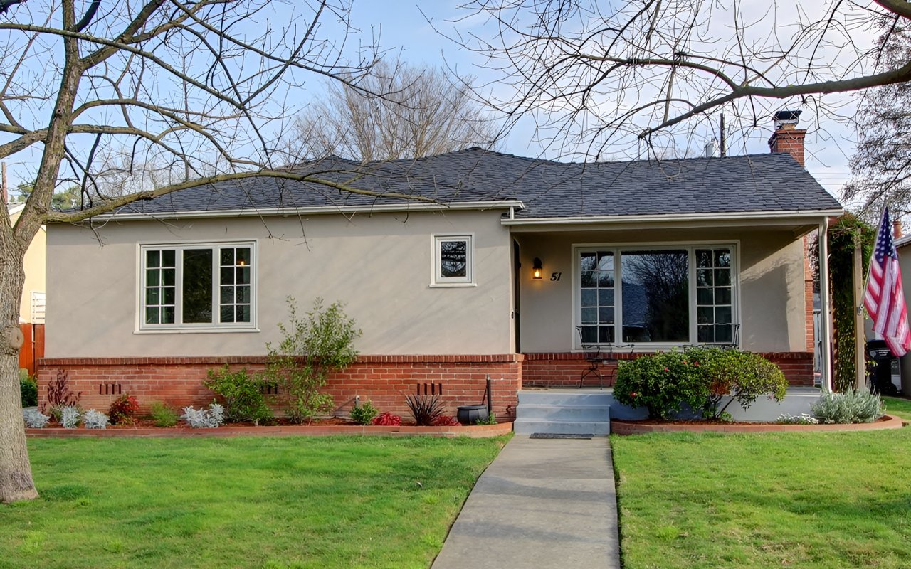 Just Listed! Beautiful East Sacramento Charmer in Great Location!