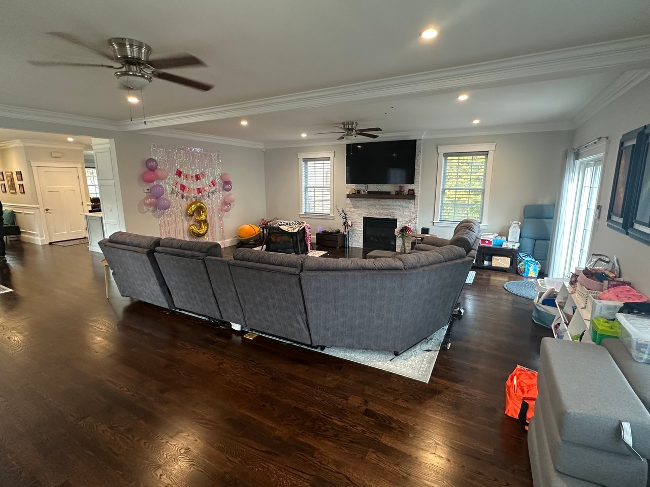 53 Old Mystic St, Arlington