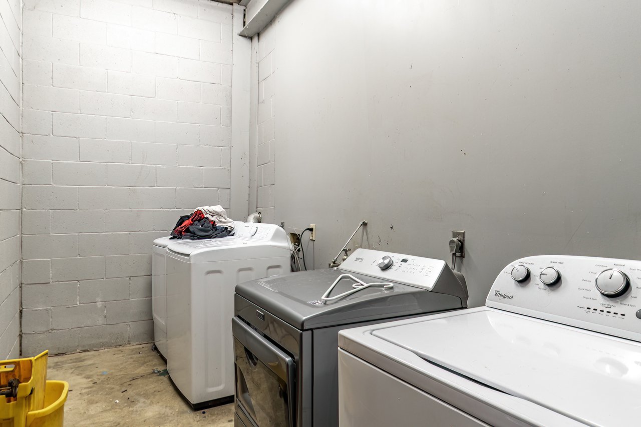 Ball State Greek House Goes to Public Auction