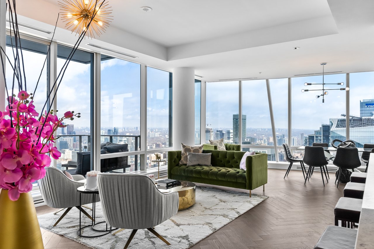 Suite 5804- 180 University Avenue