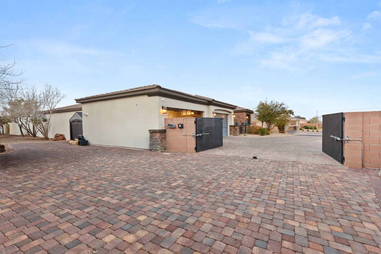 7165 North Grand Canyon Drive