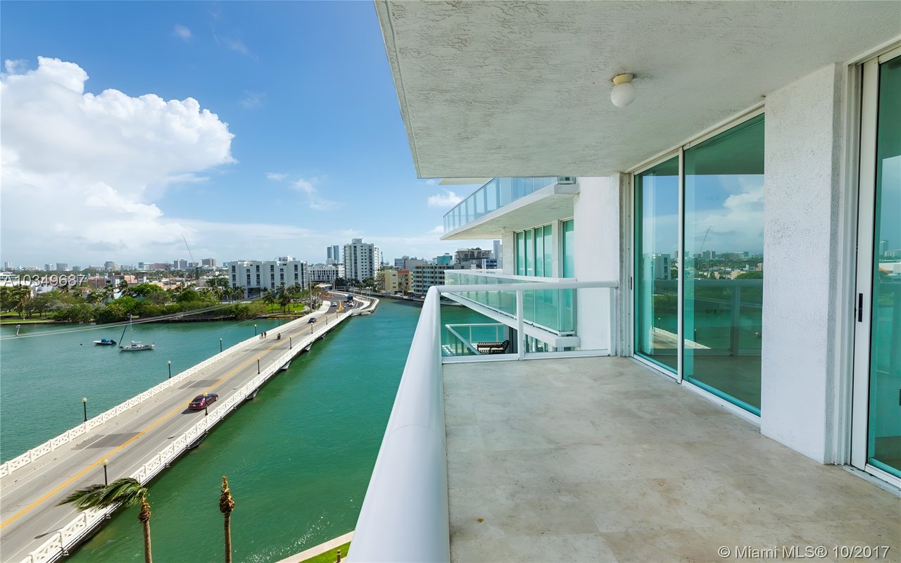 Grand Chrysta Dwyer-Hammon Sells Grand Venetian Stunner!