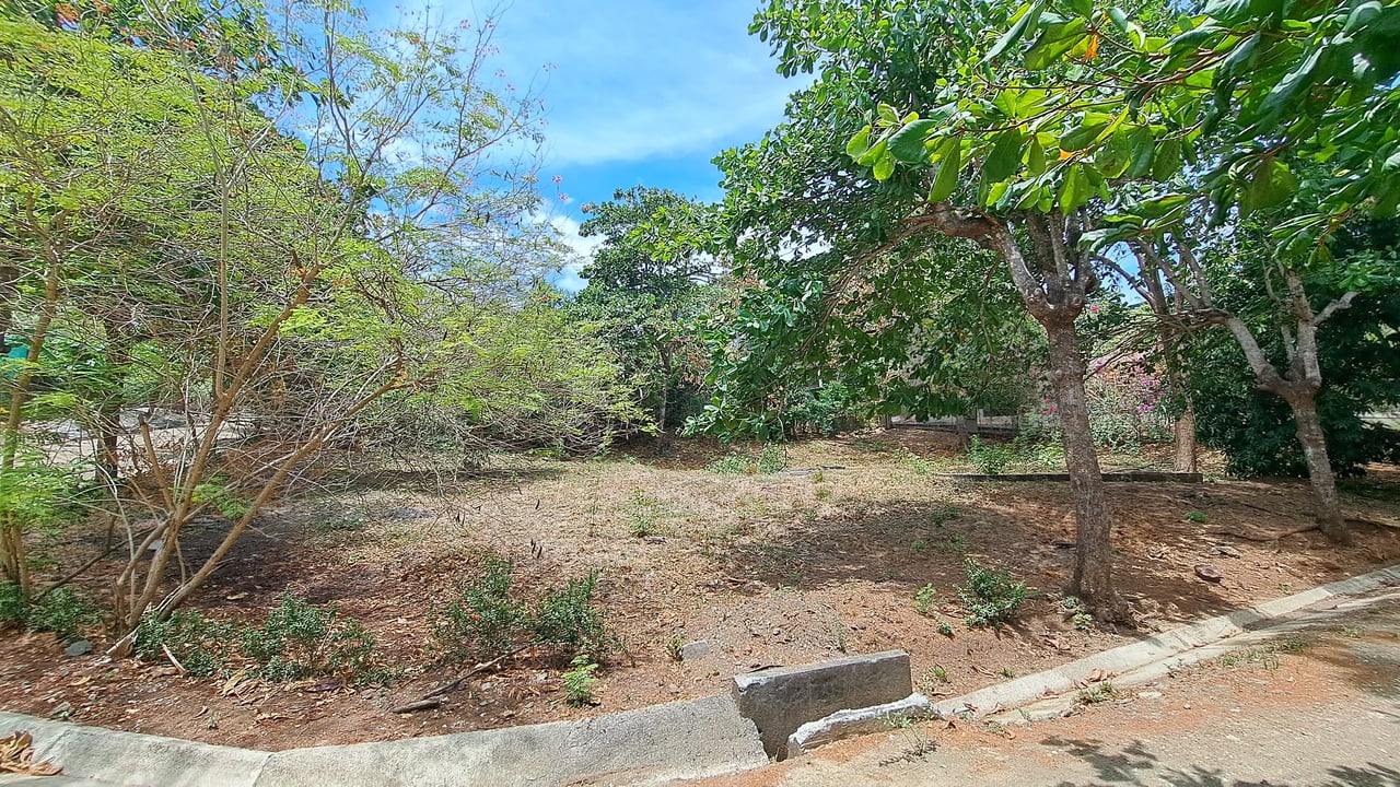 Prime Montañas de Conchal Lot for Sale | Walk to Playa Puerto Viejo, Near Playa Conchal & Flamingo