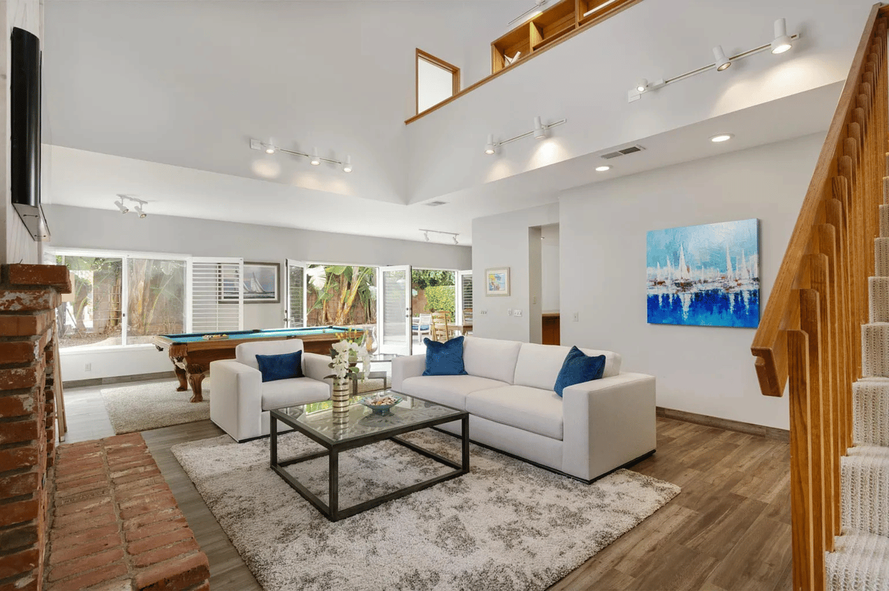 1280 Devon Lane