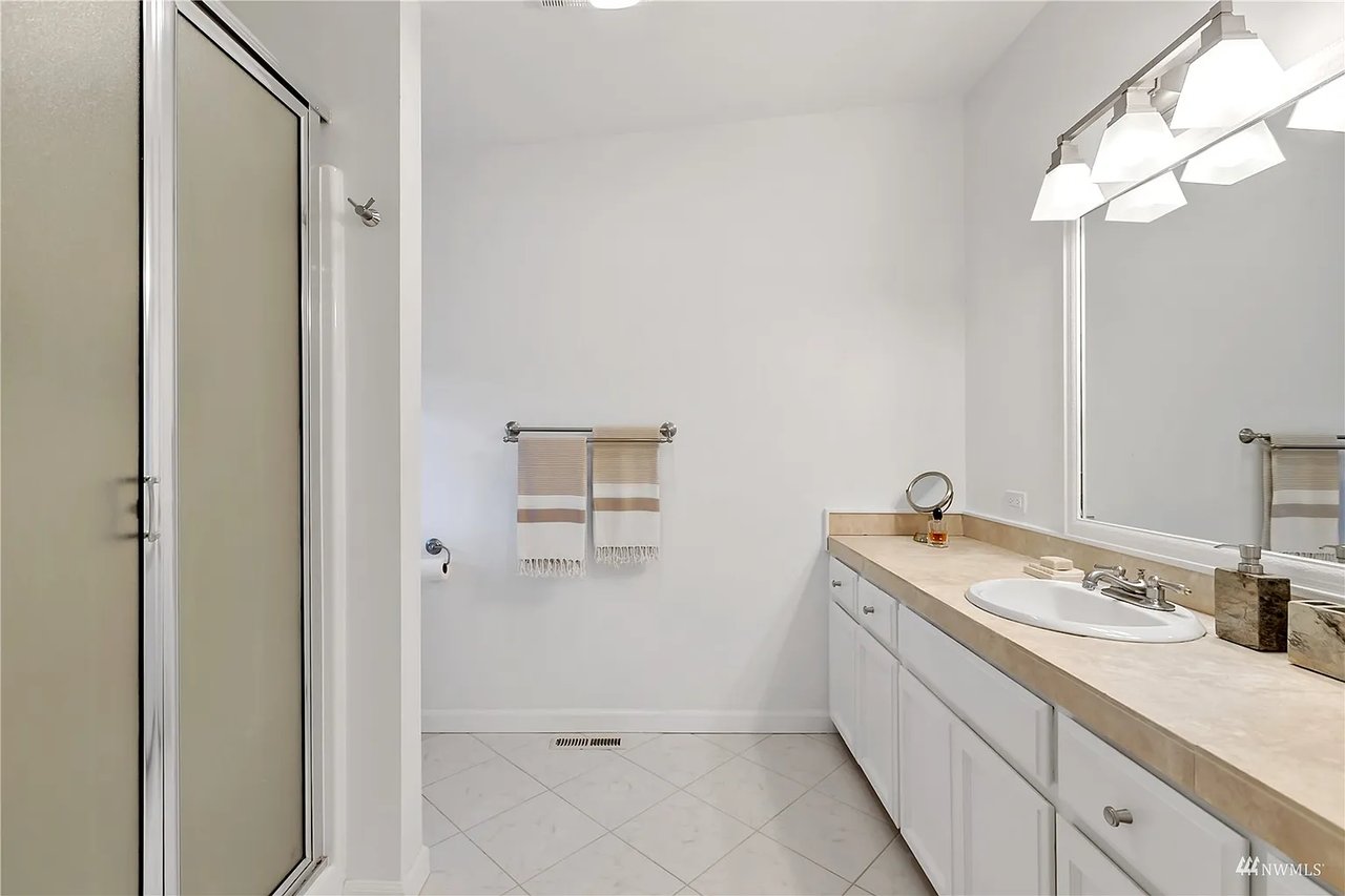 15403 SE 142nd Pl