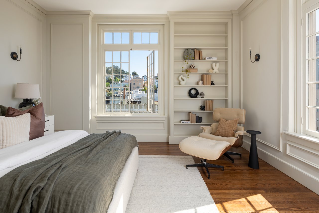 Majestic Pacific Heights View Apartment