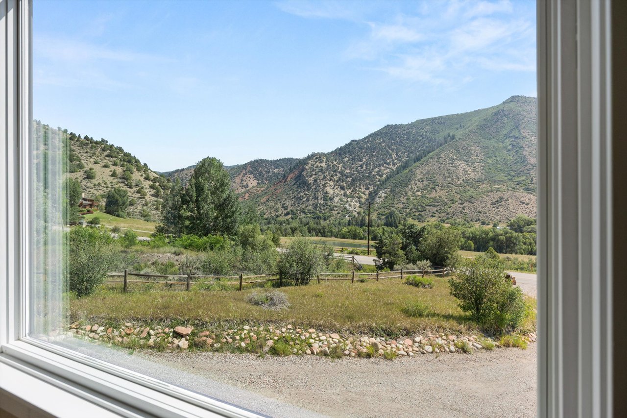 Charming Home with Spectacular Mountain Views