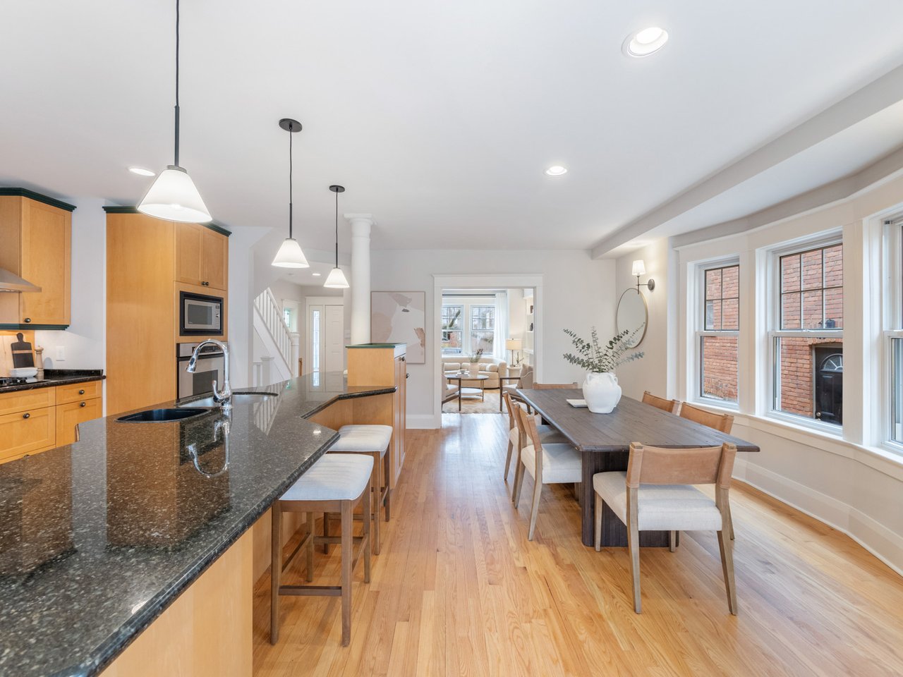 154 Hammersmith Ave