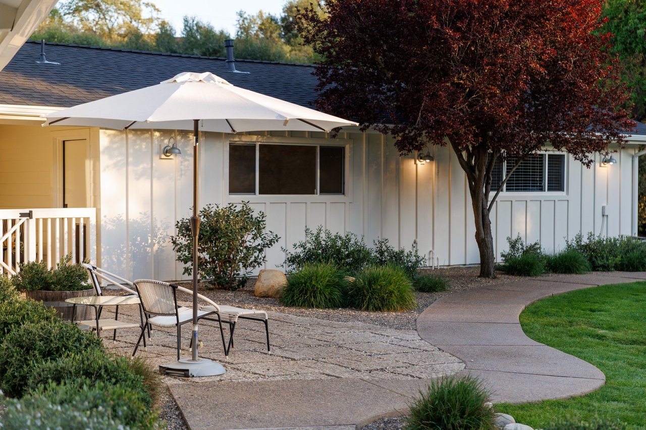 Private Mini Estate on 3+ Acres