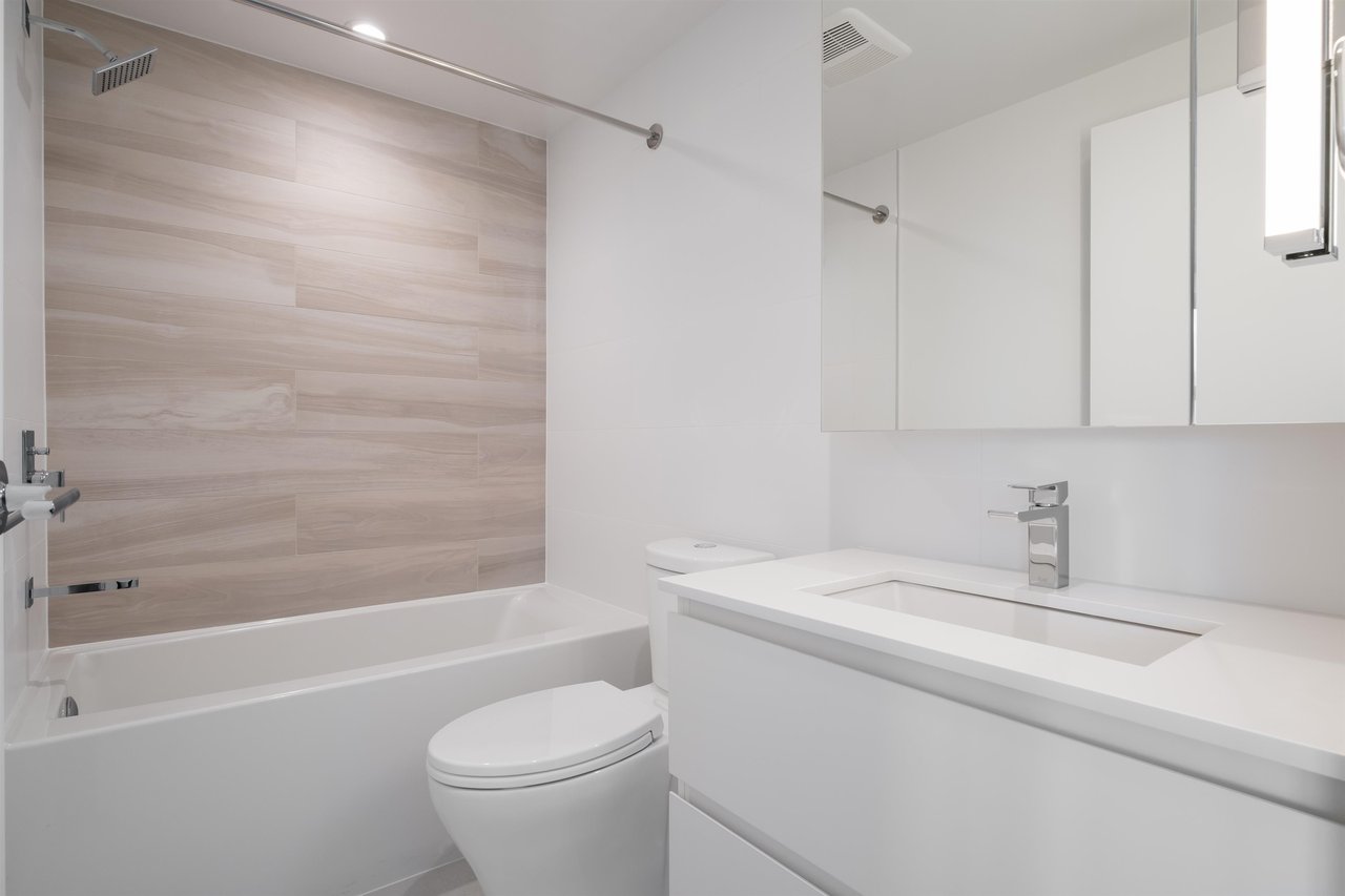 13615 Fraser Hwy, #2308