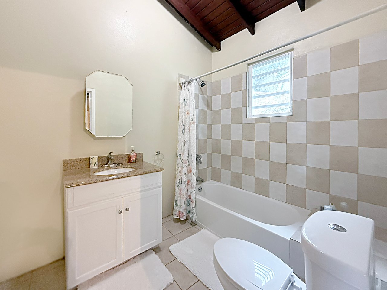 452 Cane Garden Bay 2 Bedroom Apartment