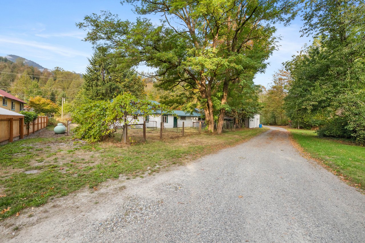 71636 NE. Old Cascade Hwy., Skykomish, WA 98288