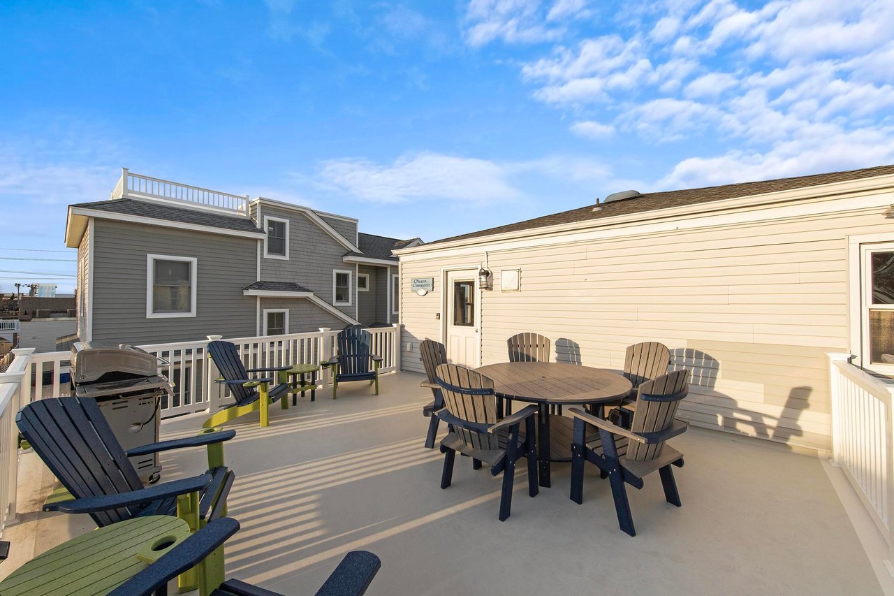 216 Taylor Ave, 2nd Floor Unit