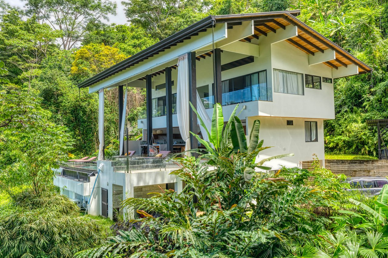 Beauty Villa- Ocean View in Uvita