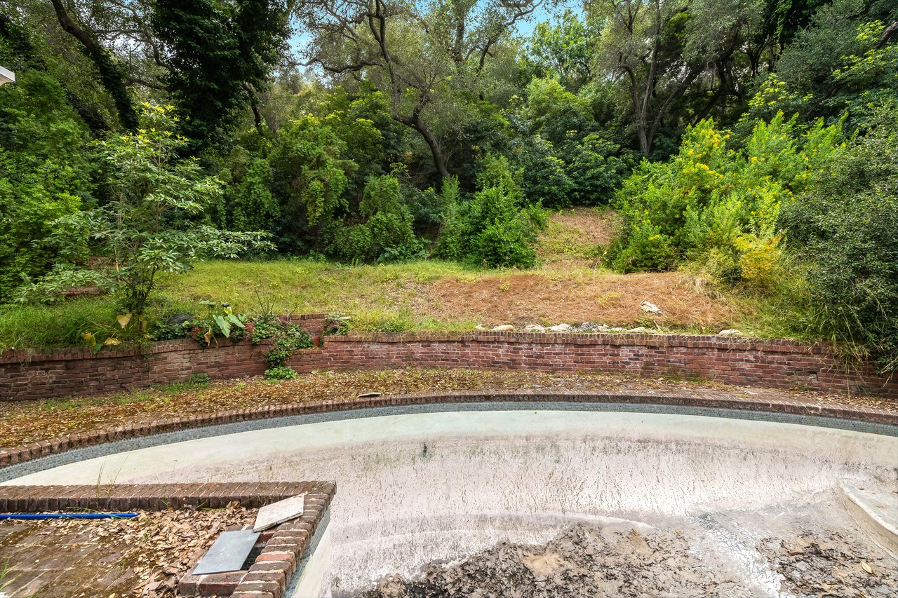 1495 Stone Canyon Rd