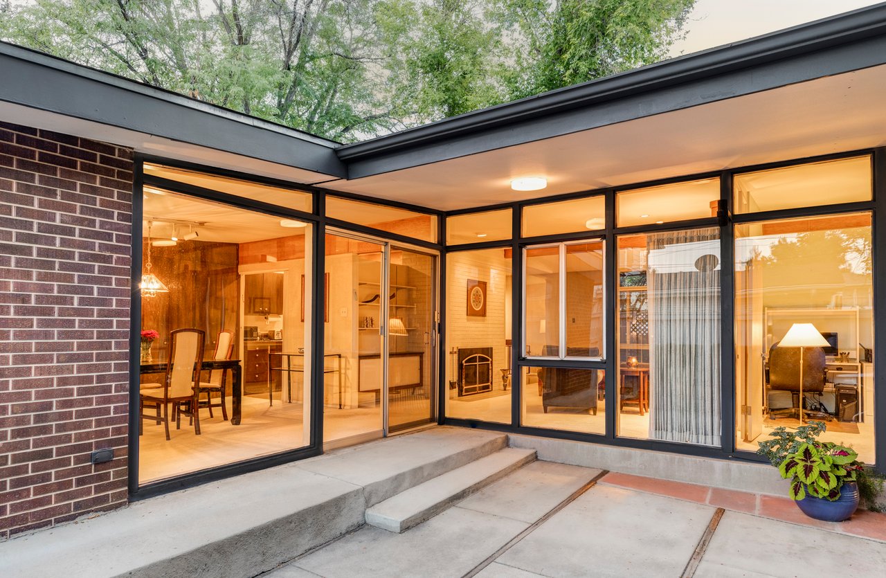 The Lipstein House