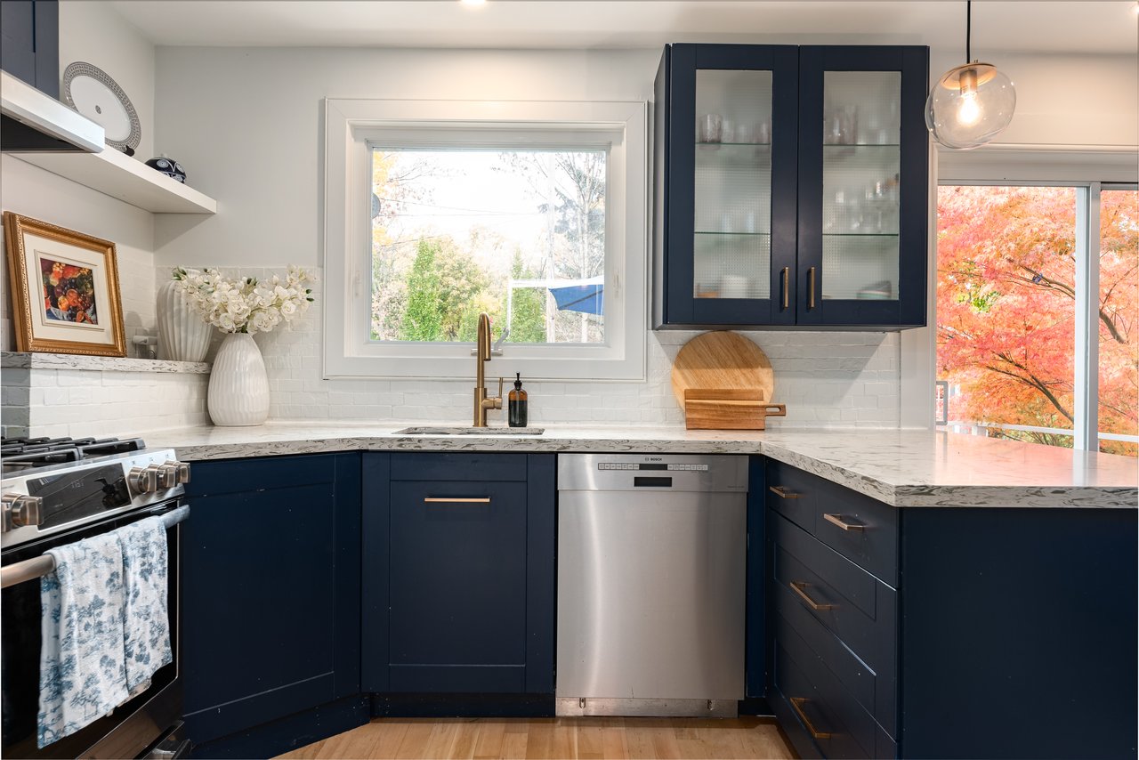 Central Oakville Bungalow