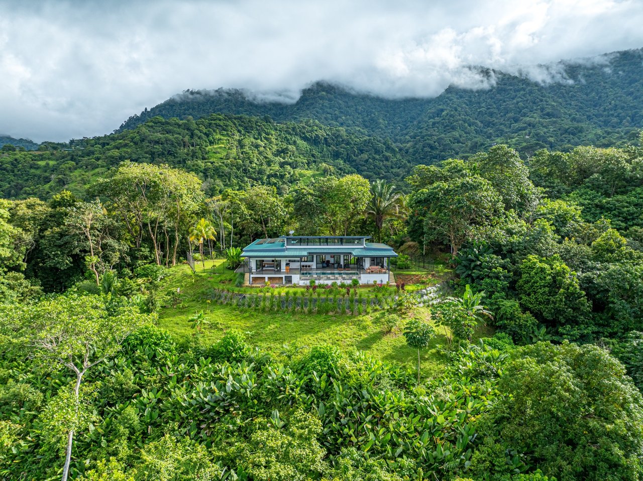 Stunning Off-Grid Modern Home with Spectacular Views and Expansion Potential In Tres Rios