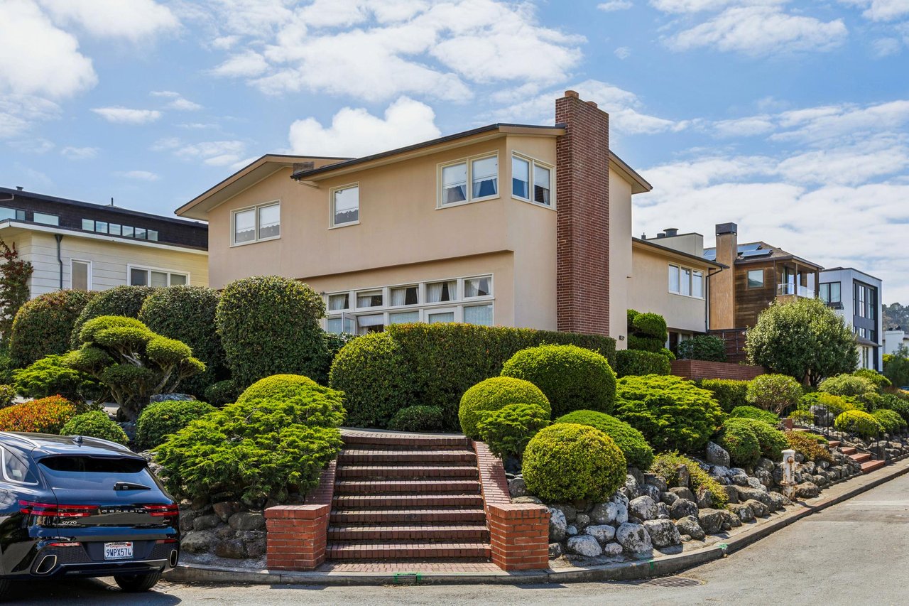 201 Sea Cliff Avenue