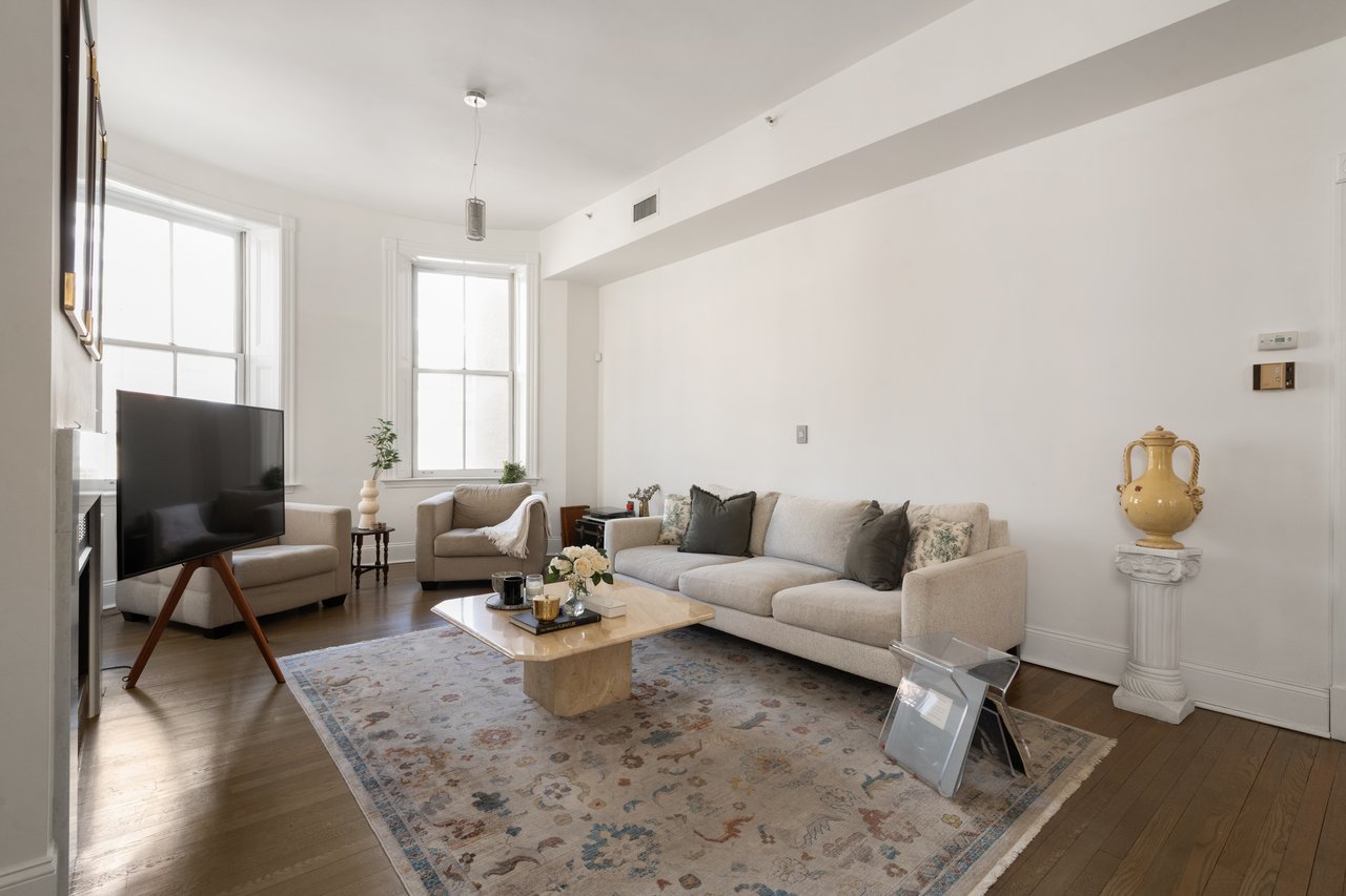 55 W Broadway, Unit 3