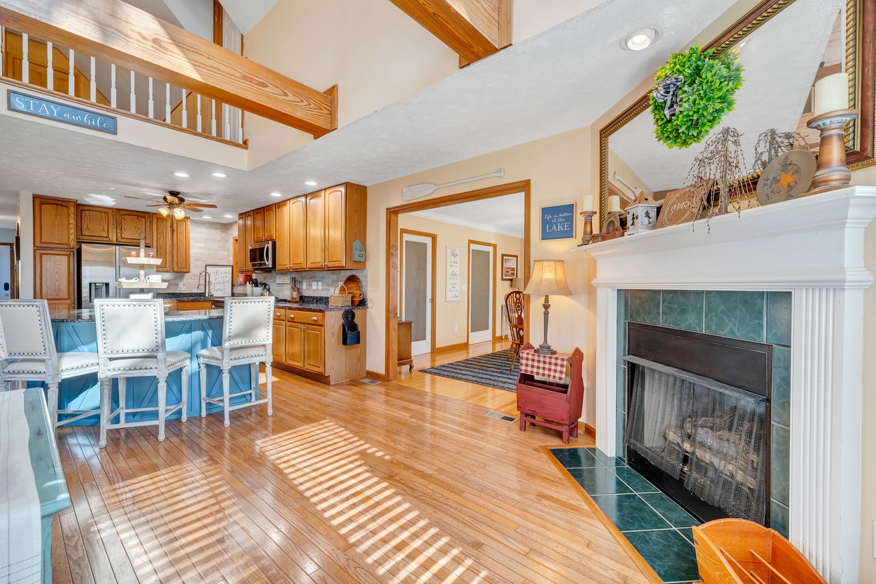100 Sandpiper DR