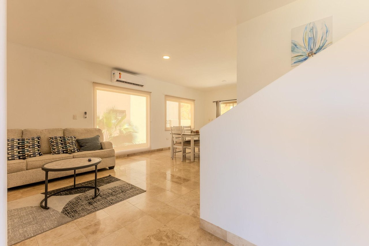 Ventanas - 22 Las Ballenas