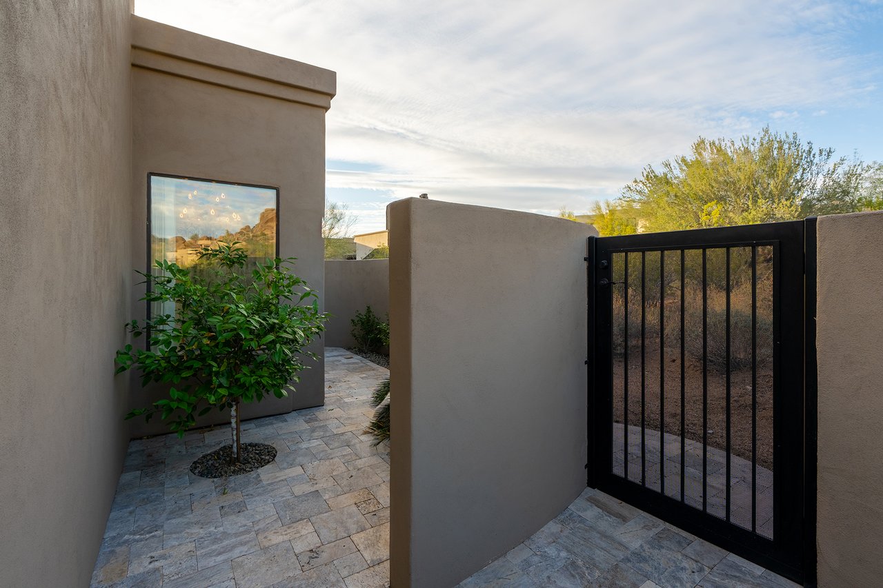 10040 E Happy Valley Road, 465, Scottsdale Unit: 465