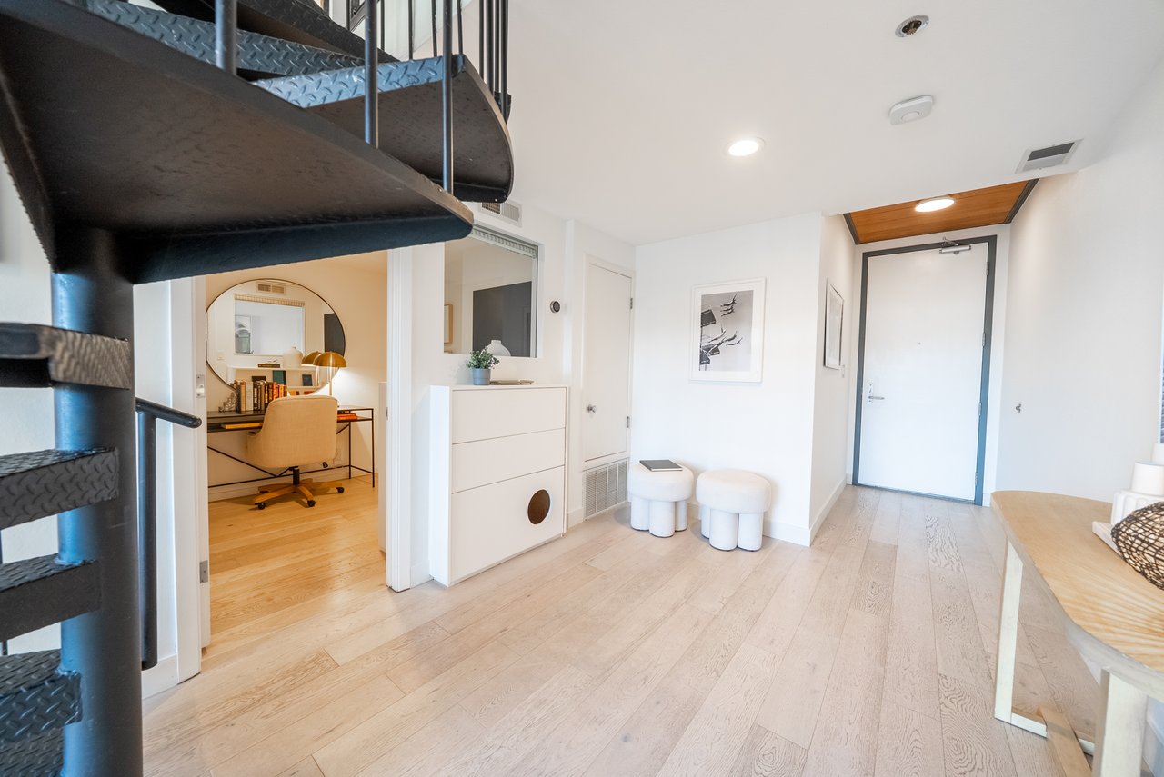 2301 Harrison St #203