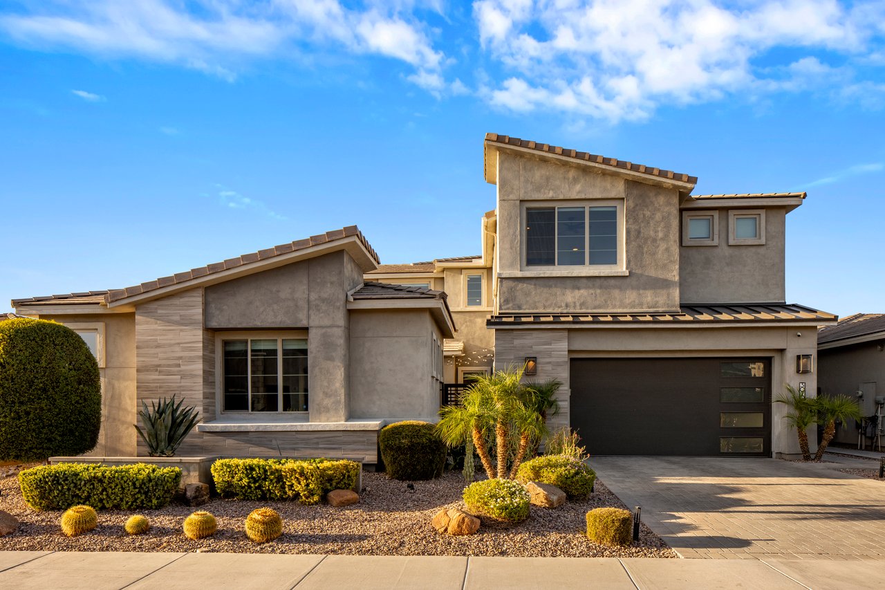 3020 E LOS GATOS Drive
