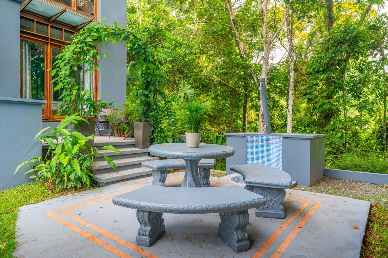VILLA TURQUESA – MAJESTIC OASIS, CLOSE TO THE BEACH AND WILDLIFE – 1.92 ACRES
