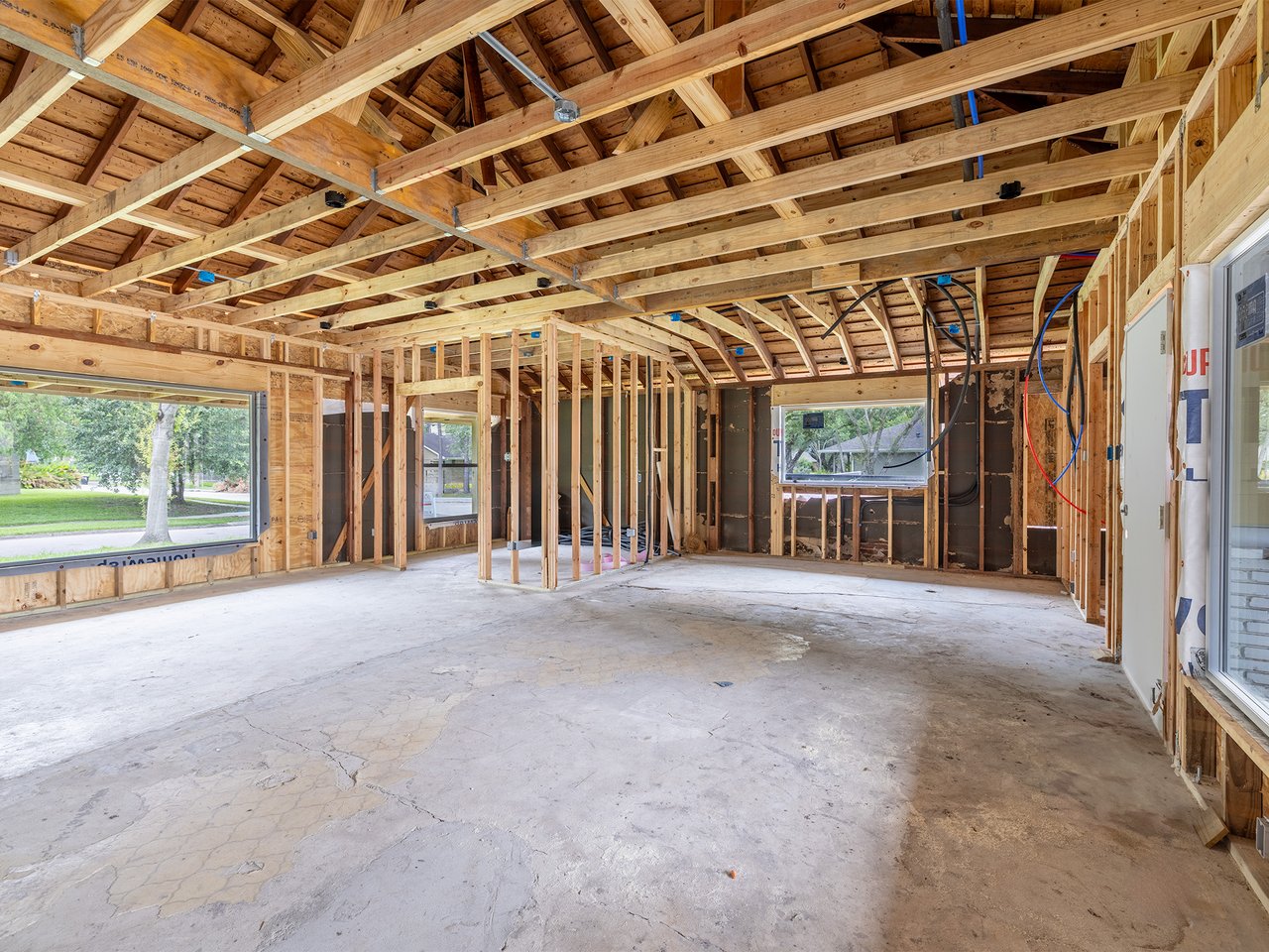 Private Listing In Westbury