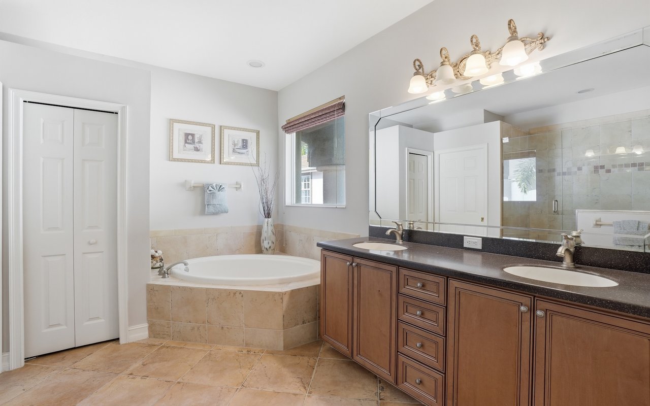 9250 Triana Ter #203