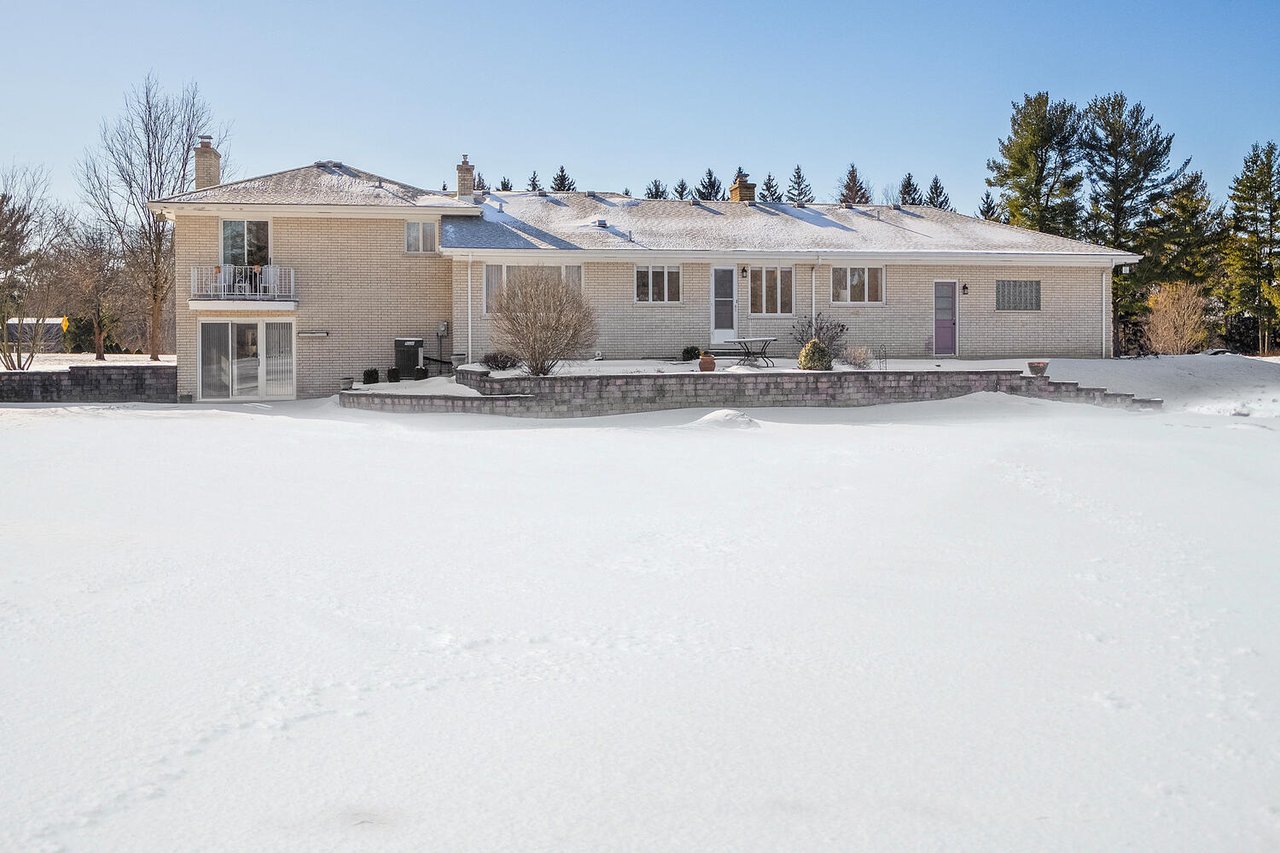 Acreage Living in DuPage County. 28W472 Cape Ave, West Chicago