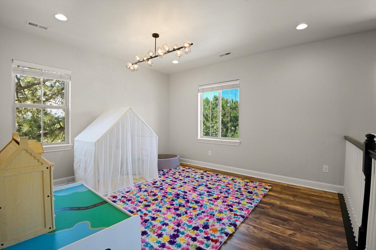 6881 Northstar Court