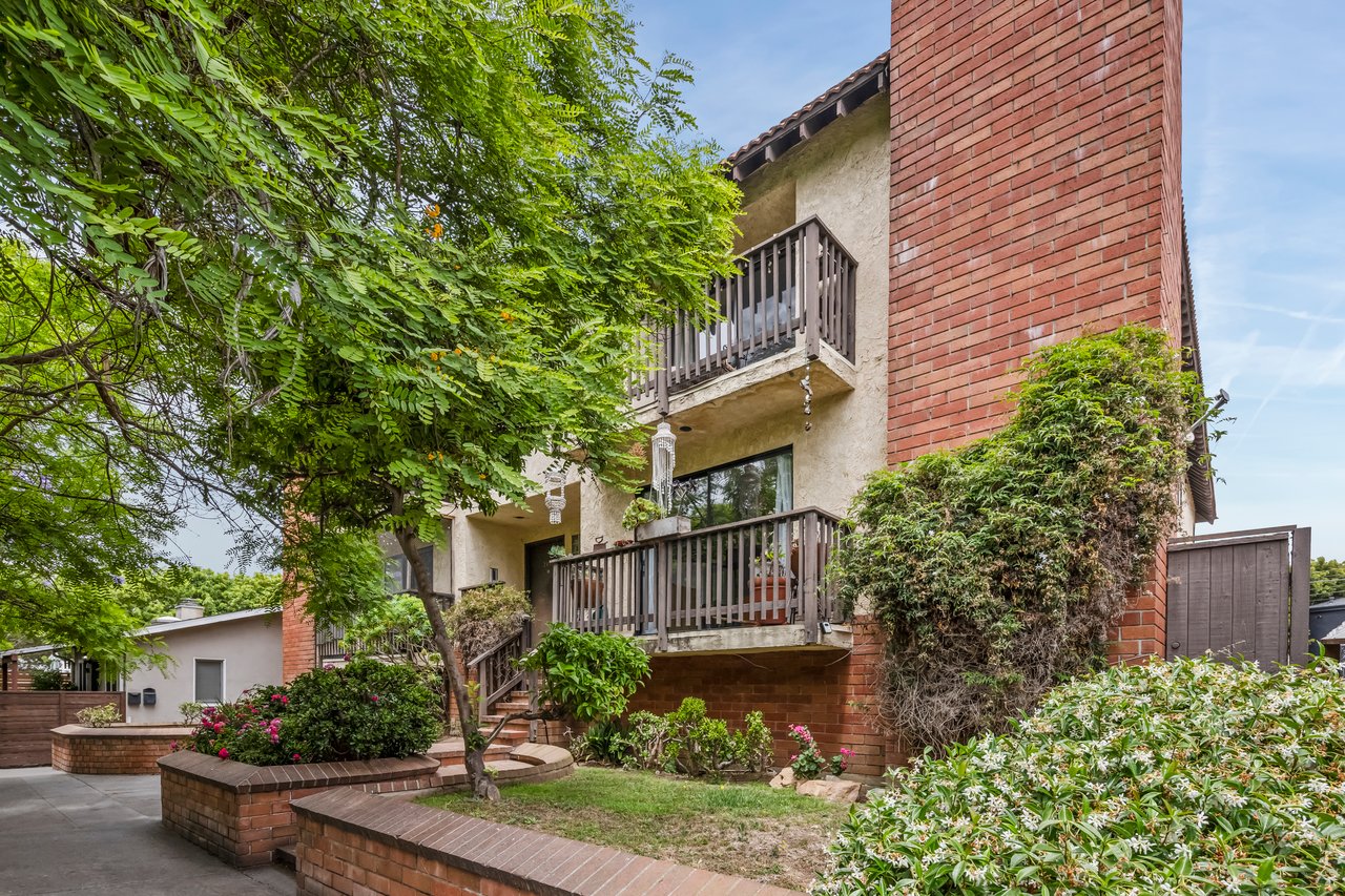 2412 Ocean Ave Unit: 4