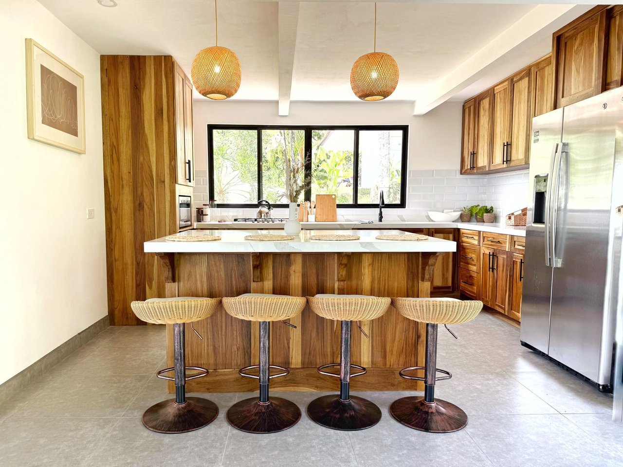 Whale’s Tail Paradise Vista – 3.7 Acre Oceanview Dream Home in Uvita