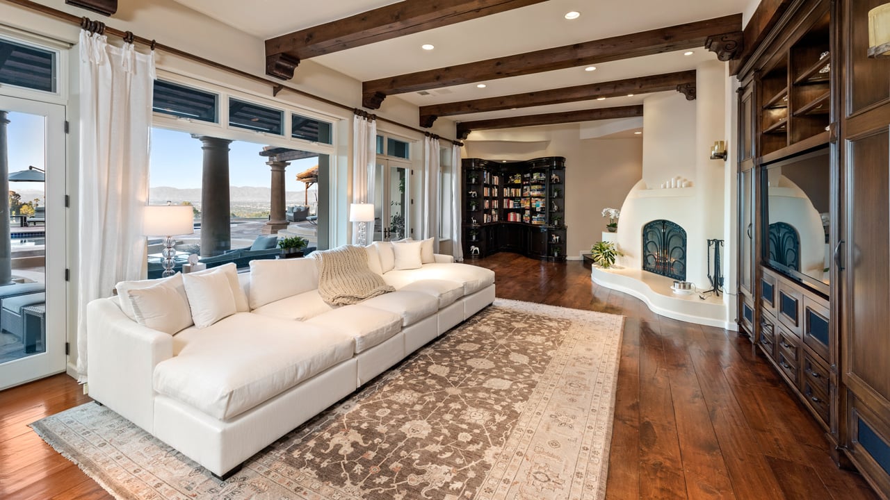16405 Mulholland Drive
