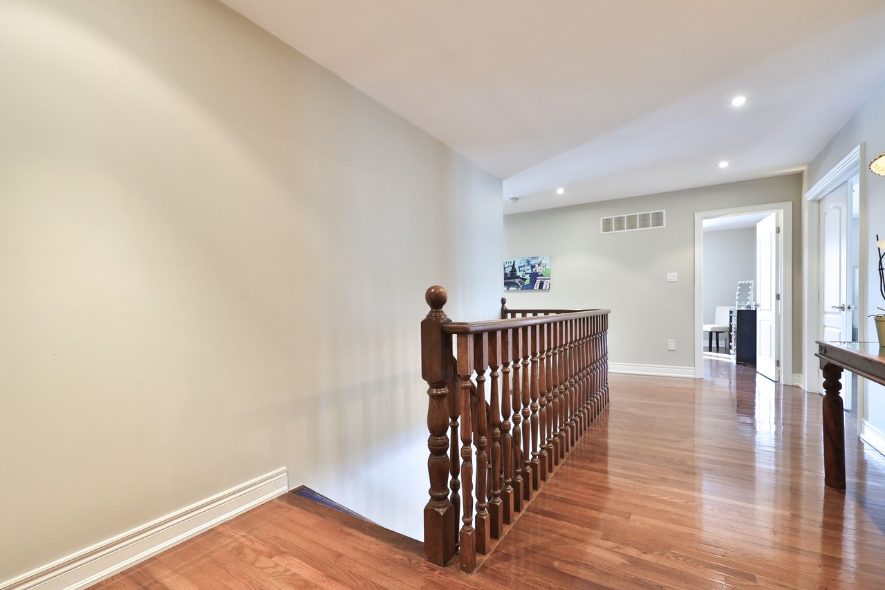 469 Stratford Road, Oakville