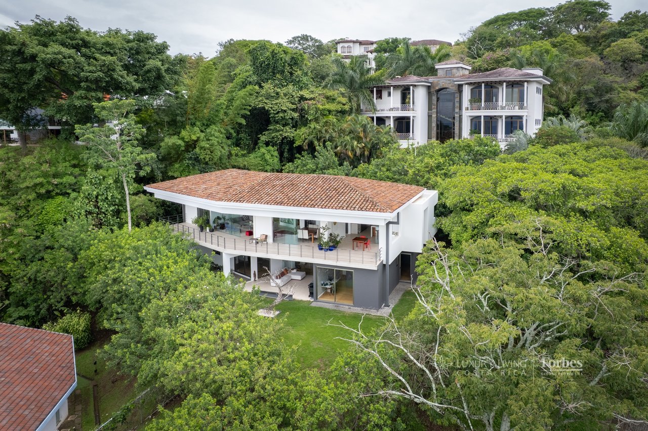21363 - Modern Home with Panoramic Views in Villa Real 