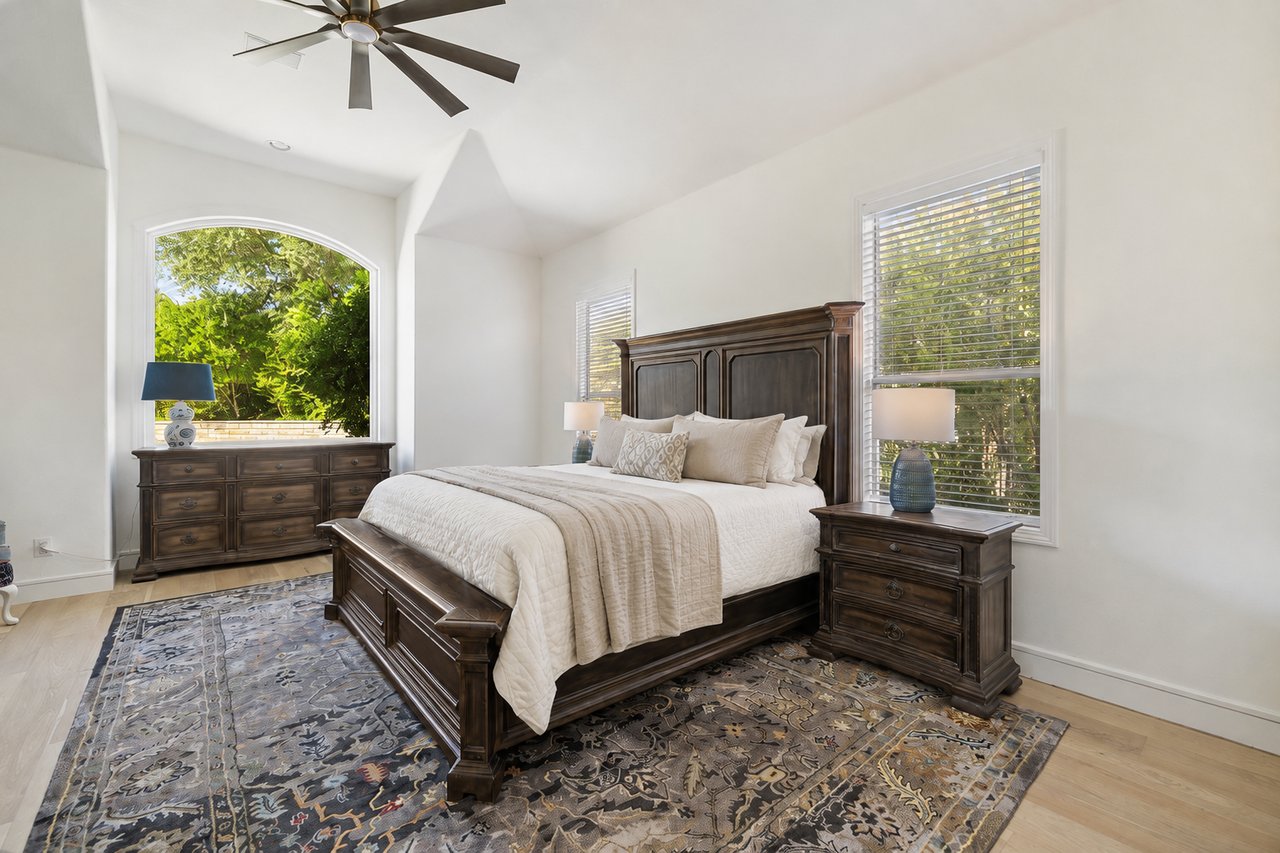 34 Autumn Oaks