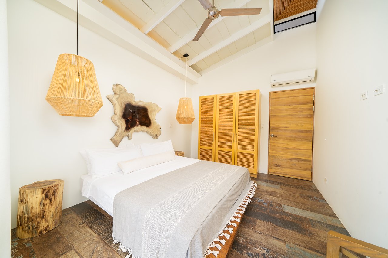 Casa Salinas – 3 beds ocean view home in playa grande