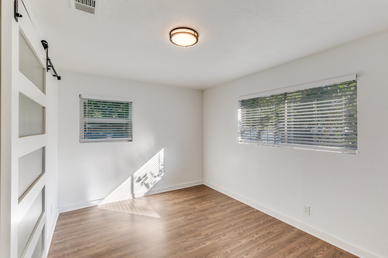 1107 Chesapeake DR