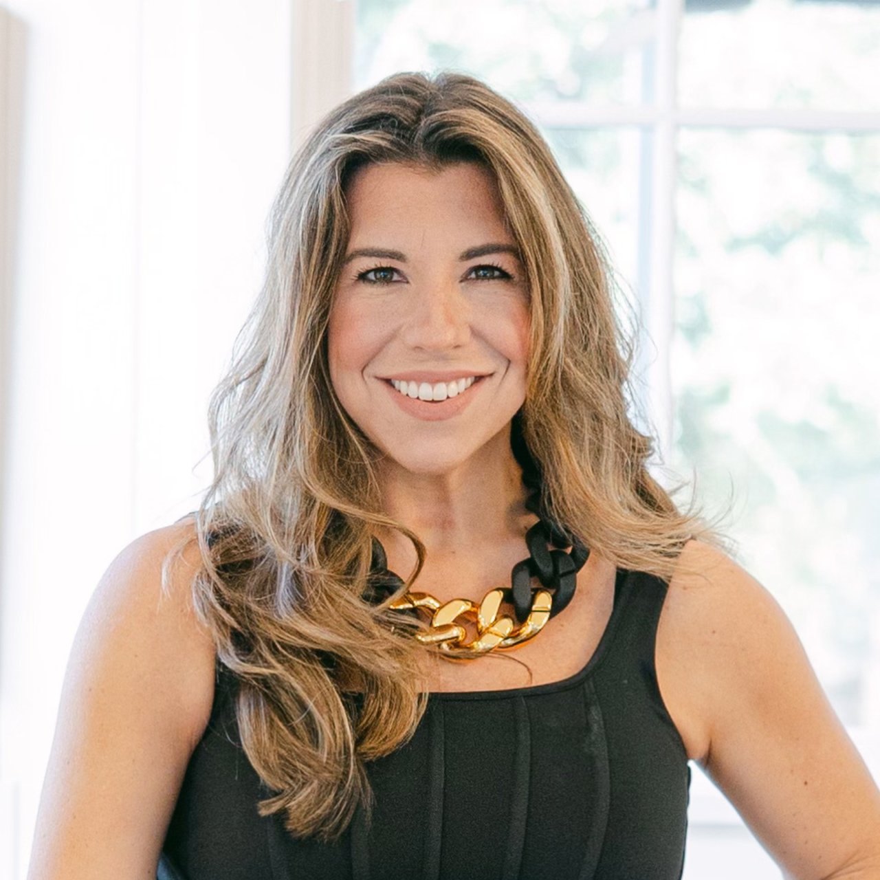 Kati Ann Wright Savannah GA Real Estate Agent Headshot