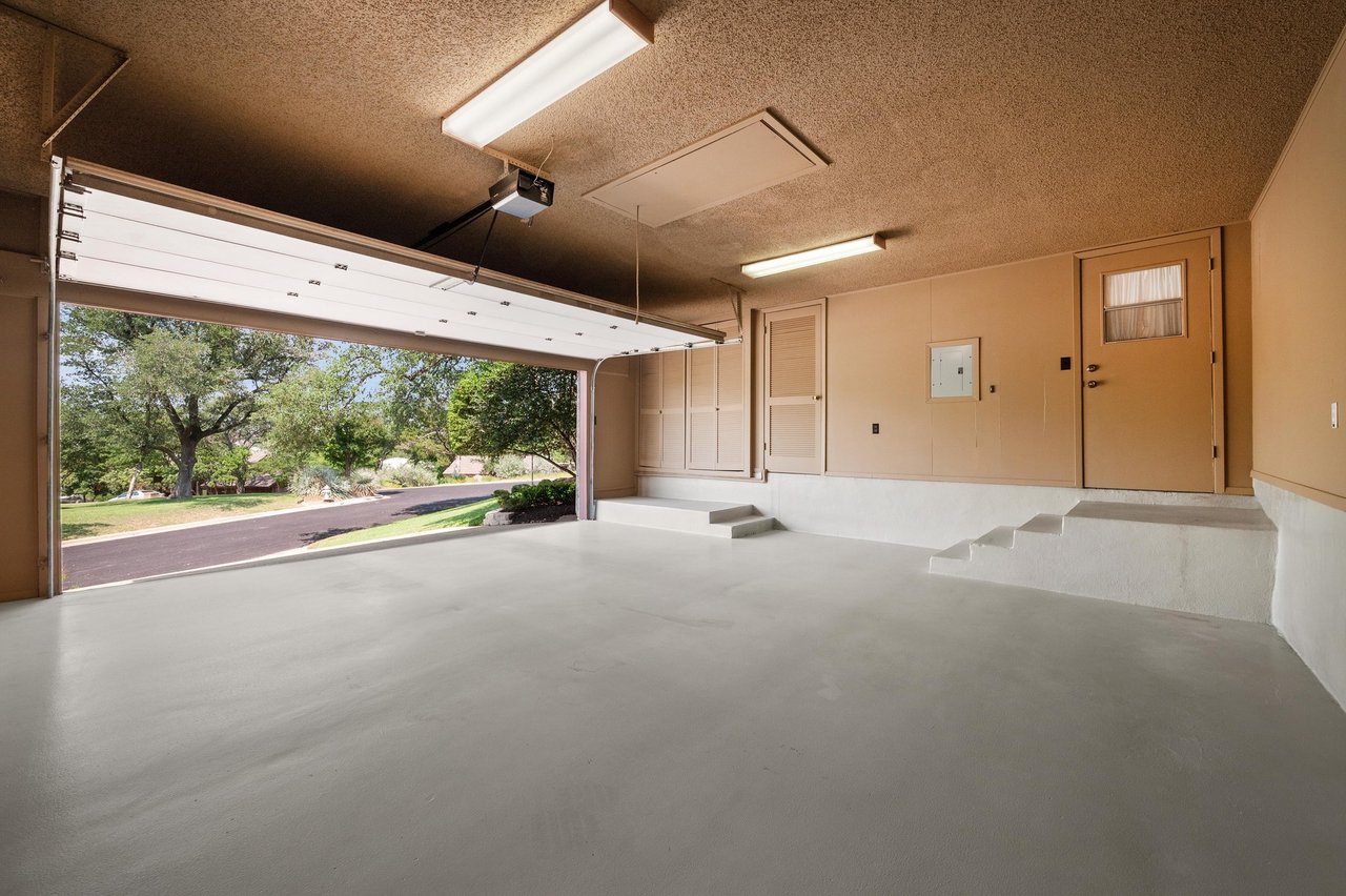 7602 Parkview Circle
