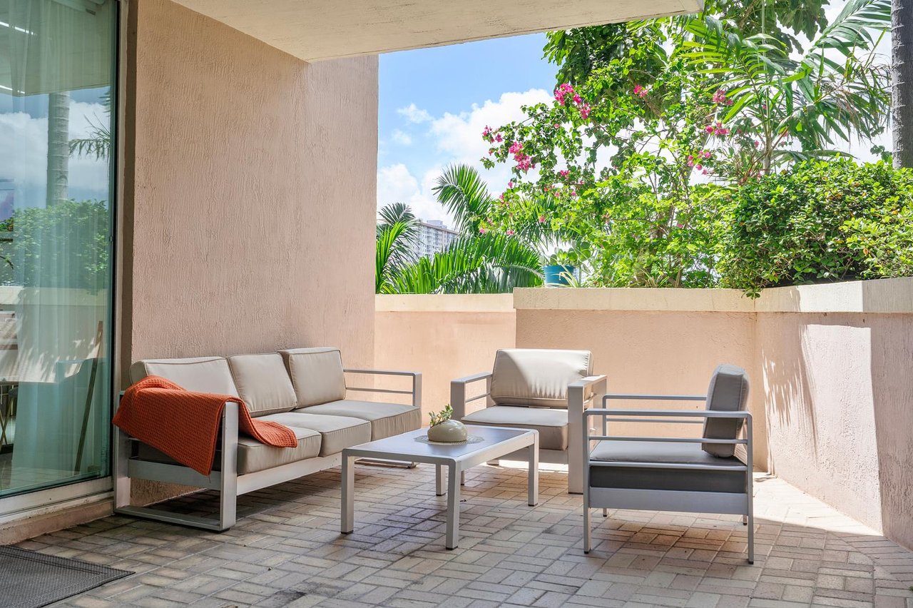 King David Short-Term Rental | Prime Location